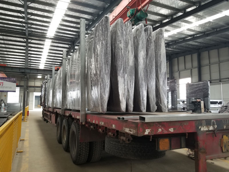 榮大發(fā)往江蘇第二批不銹鋼公交候車(chē)亭發(fā)貨記錄