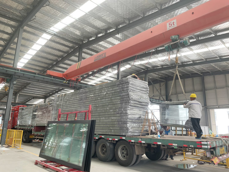 山東青島公交站牌候車亭發貨