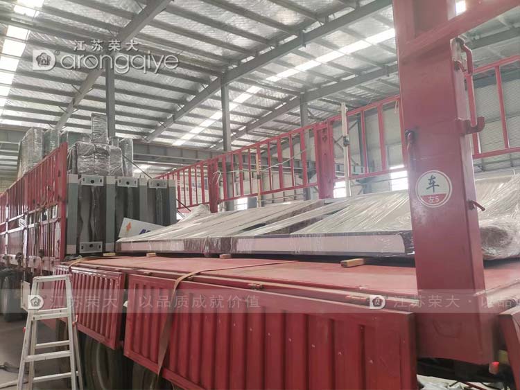 河南智能候車亭第三批次發貨圖一 河南智能候車亭第三批次發貨圖一