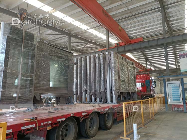 河南智能公交站臺裝車圖片 河南智能公交站臺裝車圖片